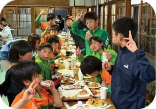 第四期生の卒会式が執り行われましたの掲載写真・資料